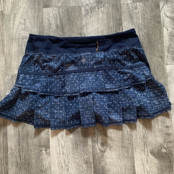 lululemon athletica Dresses & Skirts - Lululemon Rare Sashiko Pace Setter 8